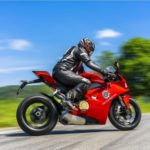 Jízda na motorce Ducati Panigale V4 - dárkový poukaz na zážitek